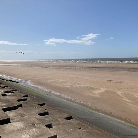 Kimberley Holiday Apartments Cleveleys Extérieur photo