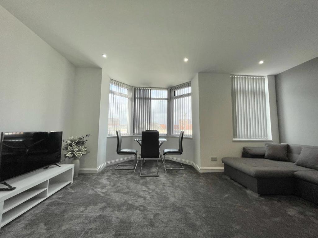 Kimberley Holiday Apartments Cleveleys Extérieur photo