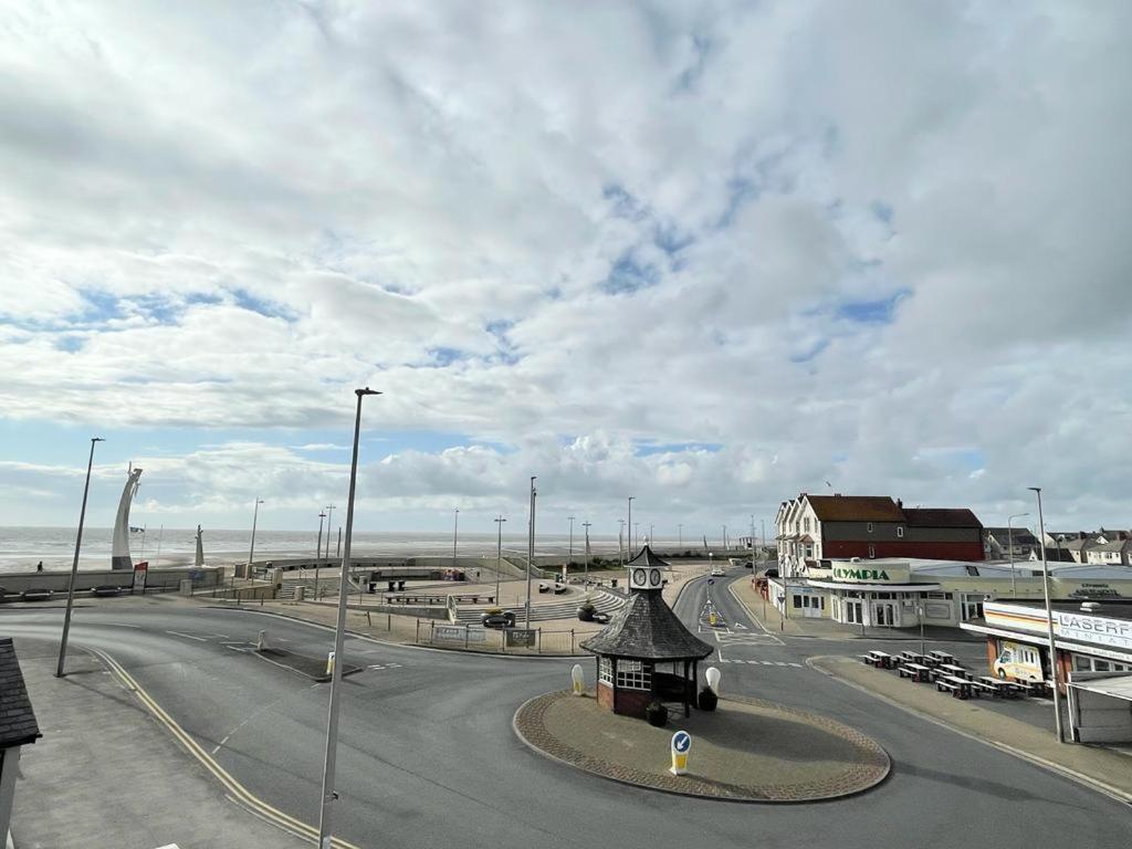 Kimberley Holiday Apartments Cleveleys Extérieur photo